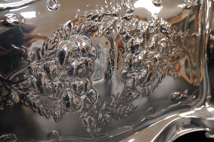 An Edwardian repousse silver dressing table tray, William Neale & Son, Chester, 1903, 30cm, 9.2oz.